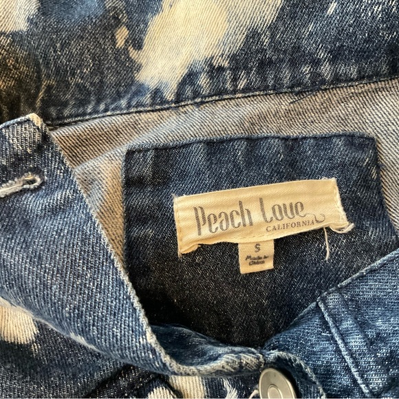 Peach Love California Blue and White Tie-Dye Jean Jacket - Picture 4 of 9
